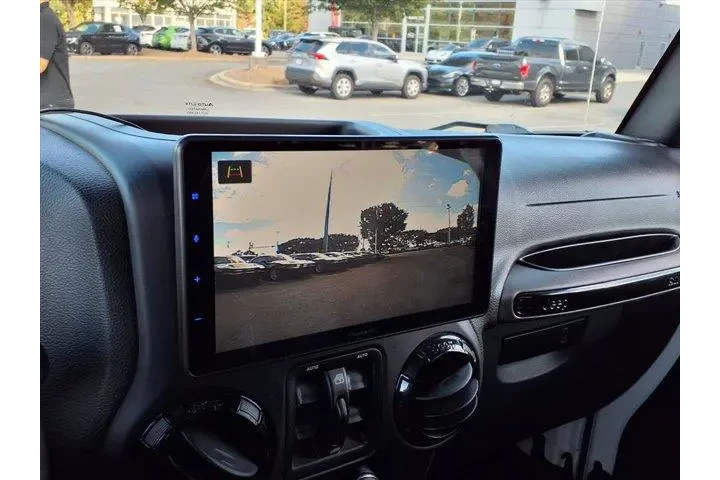 Jeep Wrangler Unlimited 2015 image 7