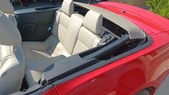 $9999 : Convertible Rojo Excelente image 8