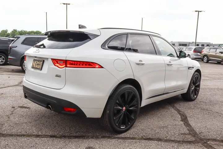 $26587 : 2020 F-PACE 30t R-Sport AWD image 4