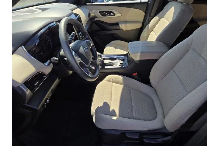 $29991 : Chevrolet Traverse 2023 LS 4 image 3