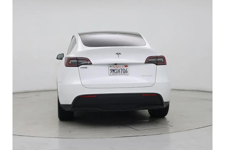 $37998 : Tesla Model Y 2024 AWD Long image 6