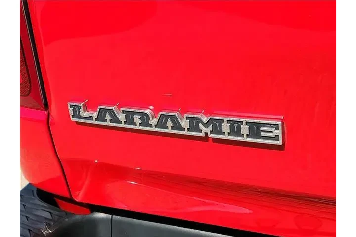 $39995 : Ram 1500 2024 4x2 Laramie 4d image 9