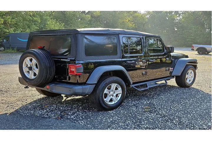 $15895 : Jeep Wrangler Unlimited 2019 image 5