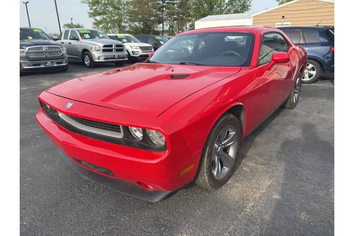 $8995 : 2010 Challenger SE image 2