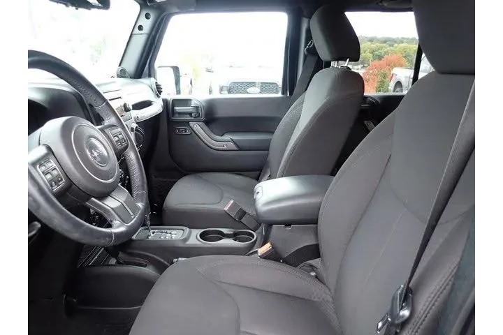 $17533 : Jeep Wrangler Unlimited 2014 image 10