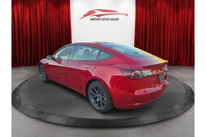 $18999 : 2022 Model 3 image 8