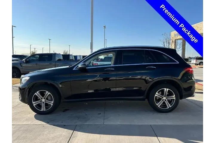 $15495 : Mercedes-Benz GLC 2016 GLC 3 image 9