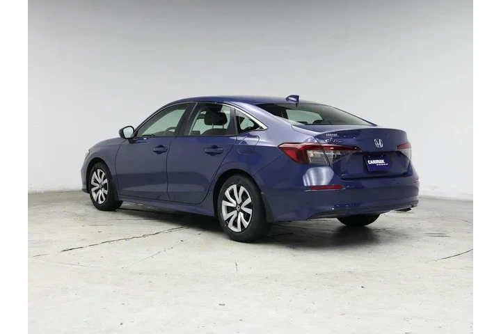 $24998 : Honda Civic 2025 LX 4dr Seda image 2