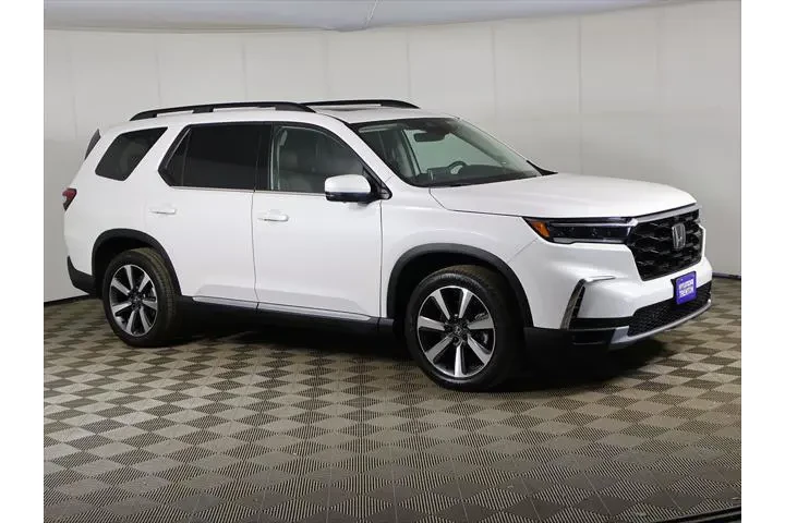$38689 : Honda Pilot 2023 AWD Elite 4 image 2