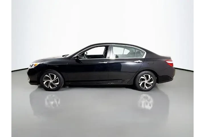 $16000 : Honda Accord 2017 LX 4dr Sed image 4