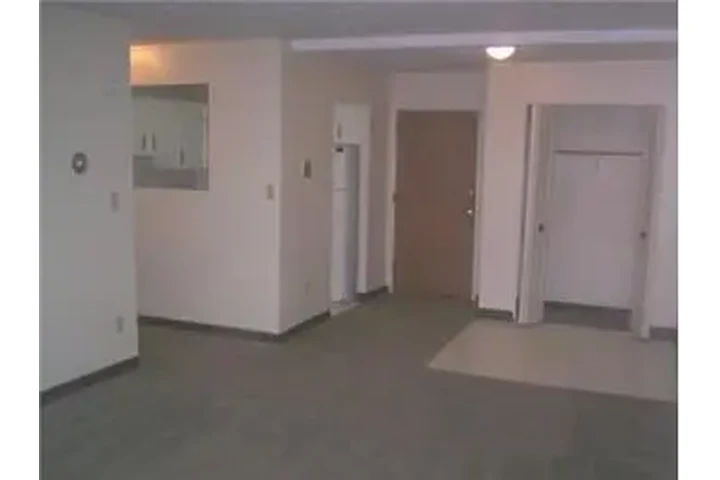 $2095 : Rental property with 2 bedro image 4