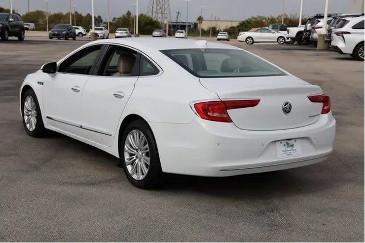 $19271 : Buick LaCrosse 2019 Essence image 6