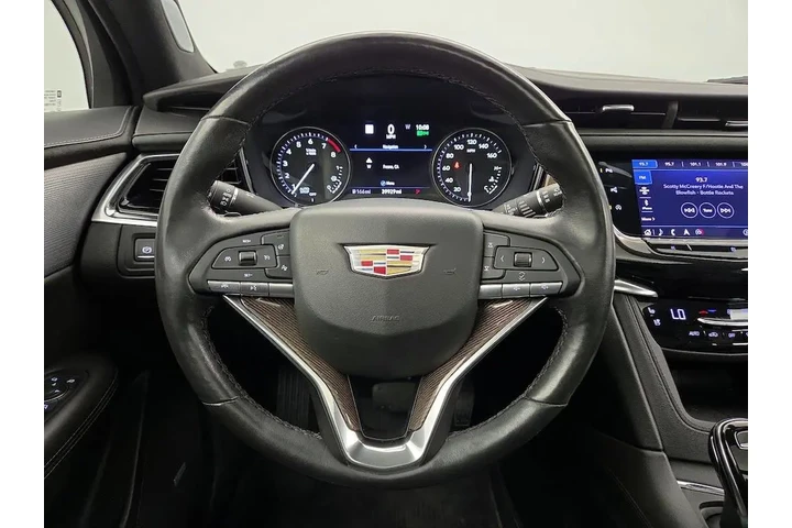 $30998 : Cadillac XT6 2020 Premium Lu image 10