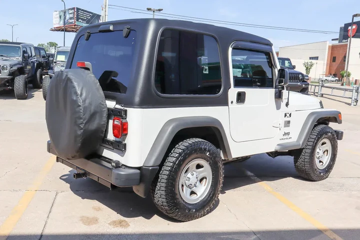 $25578 : 2005 Wrangler 2dr X image 5
