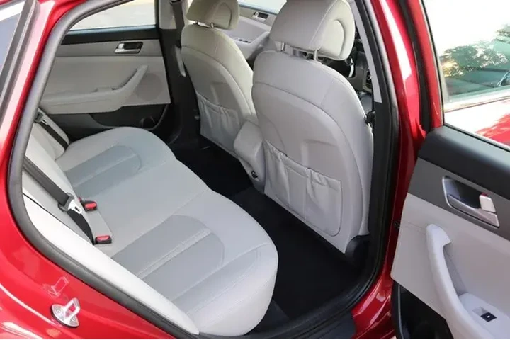 $5000 : 2016 SONATA SE Sedan 4D image 8
