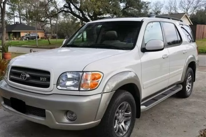 $3900 : —SUV 2005 Toyota Sequoia SR5— image 1