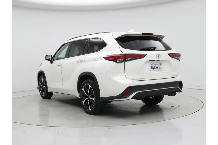 $33998 : Toyota Highlander 2021 AWD X image 2