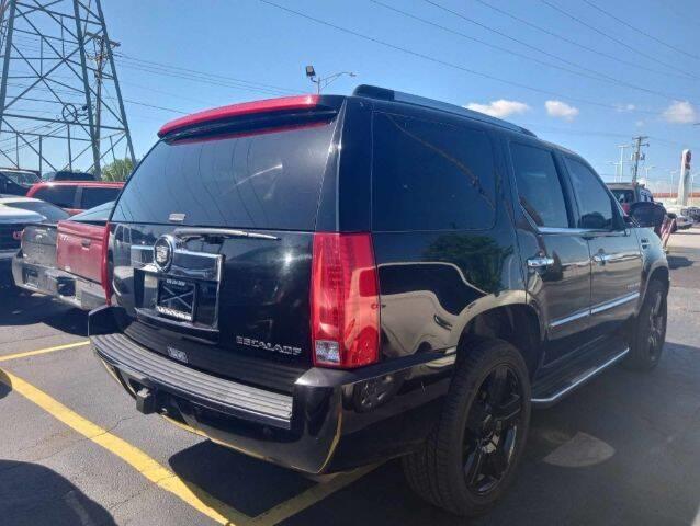 $7500 : 2008 Escalade image 3