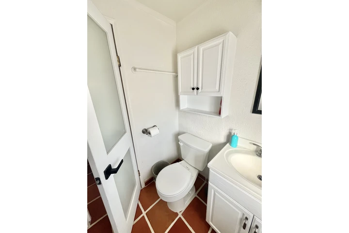 $1300 : Recamara Master image 3