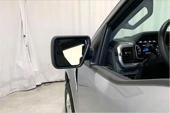 $28761 : Ford F-150 2023 4x2 XLT 4dr image 10