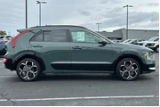 $25991 : Kia Niro 2023 EX Touring 4dr thumbnail