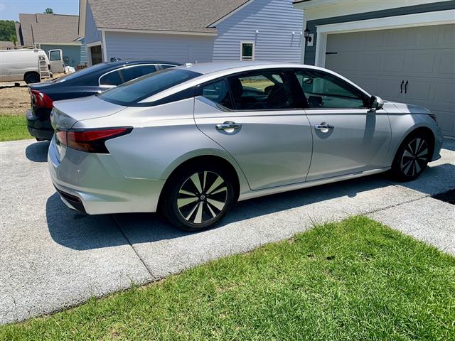 $9900 : 2020 Nissan Altima SL image 5