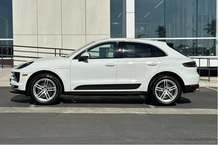 $29900 : Porsche Macan 2020 AWD 4dr S image 6