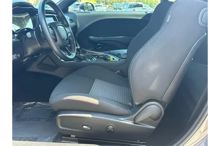 $37348 : Dodge Challenger 2023 R/T 2d image 9