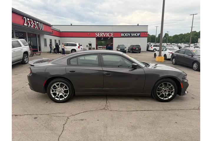 $12980 : 2017 Charger SXT AWD image 1