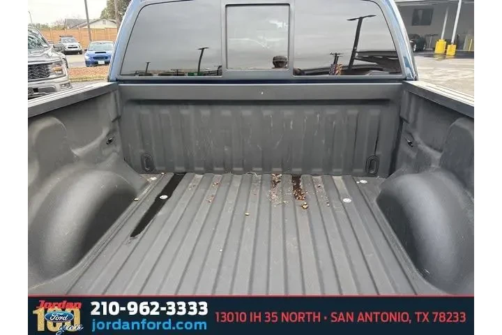 $17871 : Ford F-150 2014 4x2 XLT 4dr image 9