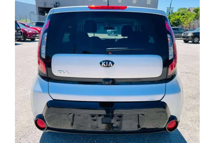 $7899 : 2016 Soul + image 6