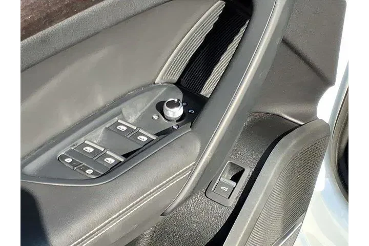 $30499 : Audi Q5 2024 AWD quattro S l image 7