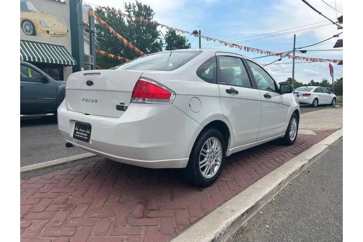 $4995 : 2010 Focus SE image 4