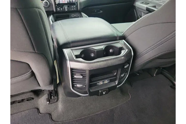 $26998 : Ram 1500 2021 4x4 Big Horn 4 image 7