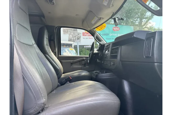 $23999 : 2021 Express 2500 image 9