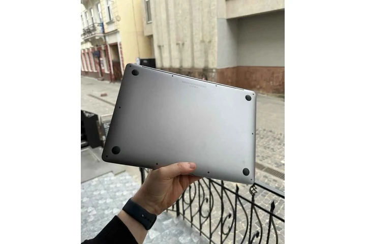$1000 : Apple MacBook Air 2020 image 7