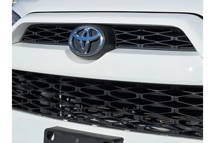 $24776 : Toyota 4Runner 2017 4x2 SR5 image 7