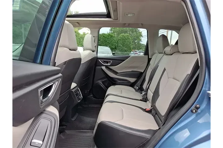 $30789 : Subaru Forester 2023 AWD Lim image 10
