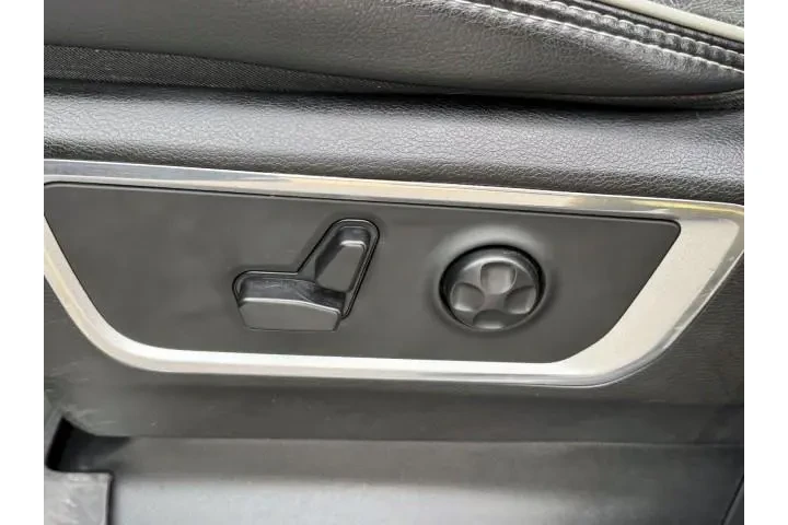 $29999 : Ram 1500 2019 4x4 Laramie 4d image 10