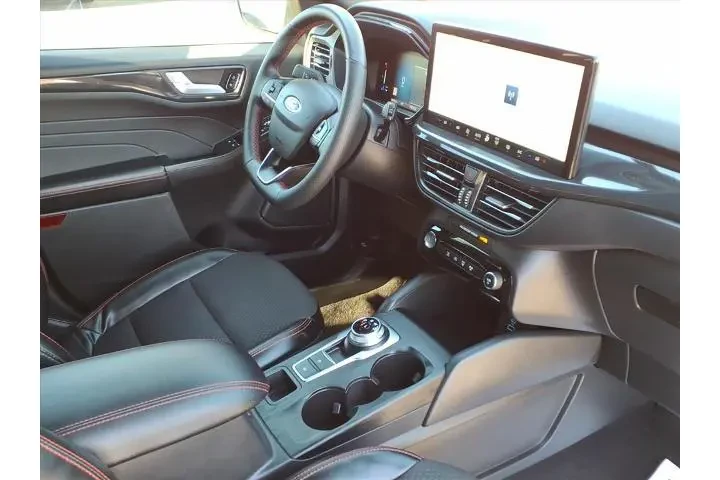 $21478 : Ford Escape 2023 ST-Line 4dr image 10