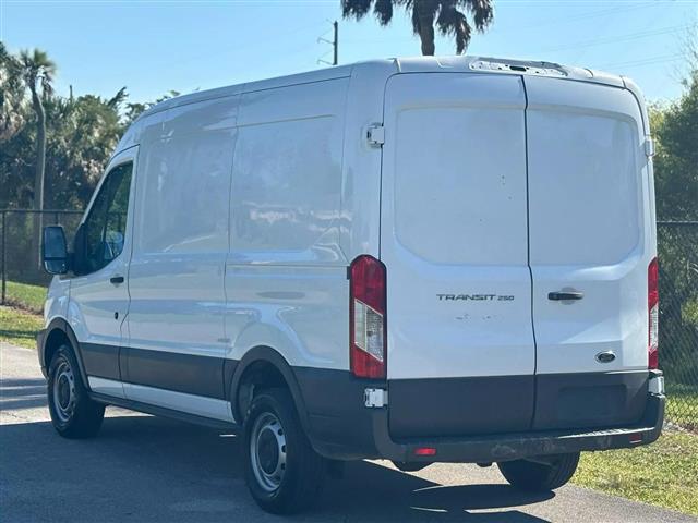 $20900 : FORD TRANSIT 250 VAN image 4