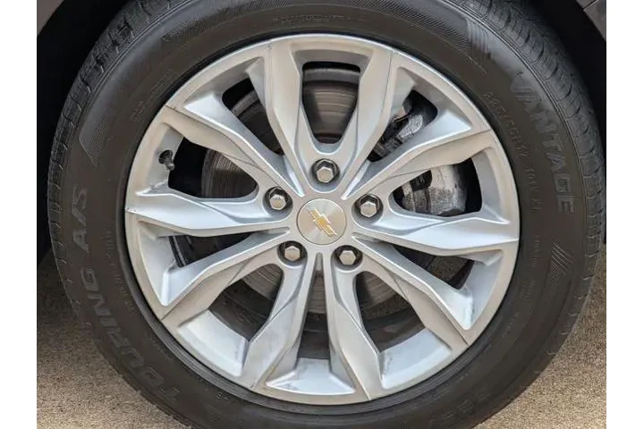 $15994 : Chevrolet Malibu 2023 LT 4dr image 10