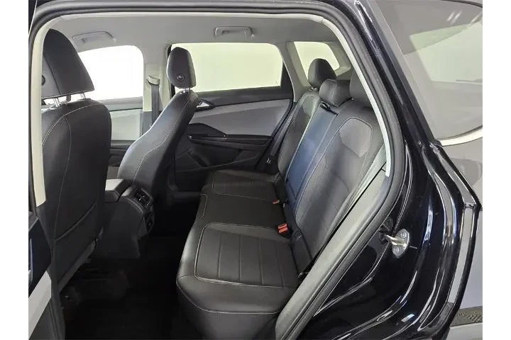 $18888 : Volkswagen Taos 2024 SE 4dr image 8