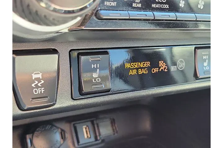 $36550 : Toyota RAV4 Hybrid 2022 AWD image 10