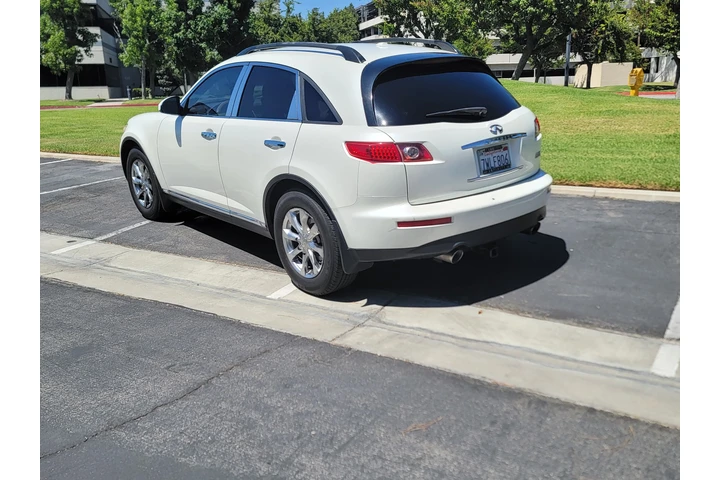 $4200 : 2007 Infiniti Fx35 image 2