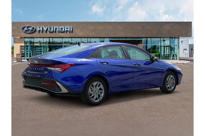 $24497 : Hyundai ELANTRA Hybrid 2025 image 8