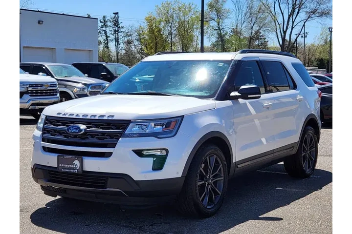 $17485 : 2018 Explorer XLT image 7