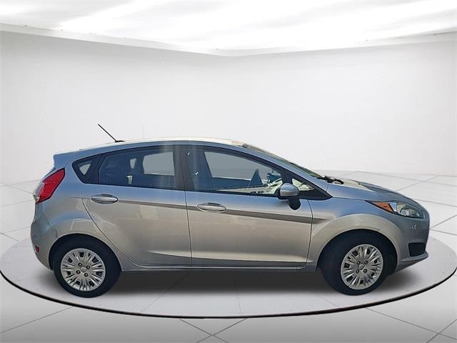 $10490 : Pre-Owned 2016 Fiesta S image 2