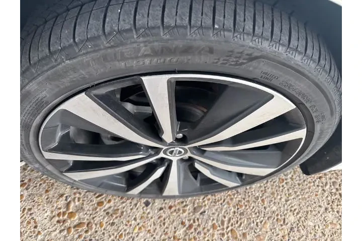 $21272 : Nissan Altima 2022 2.5 SR 4d image 5