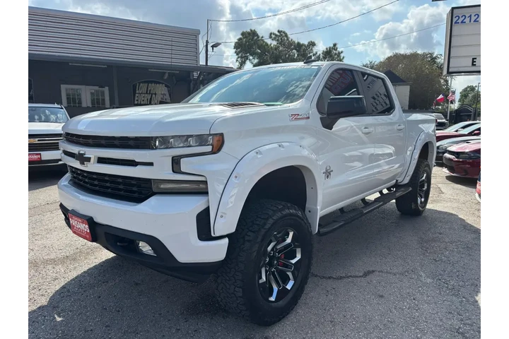 2019 Silverado 1500 RST Crew image 1